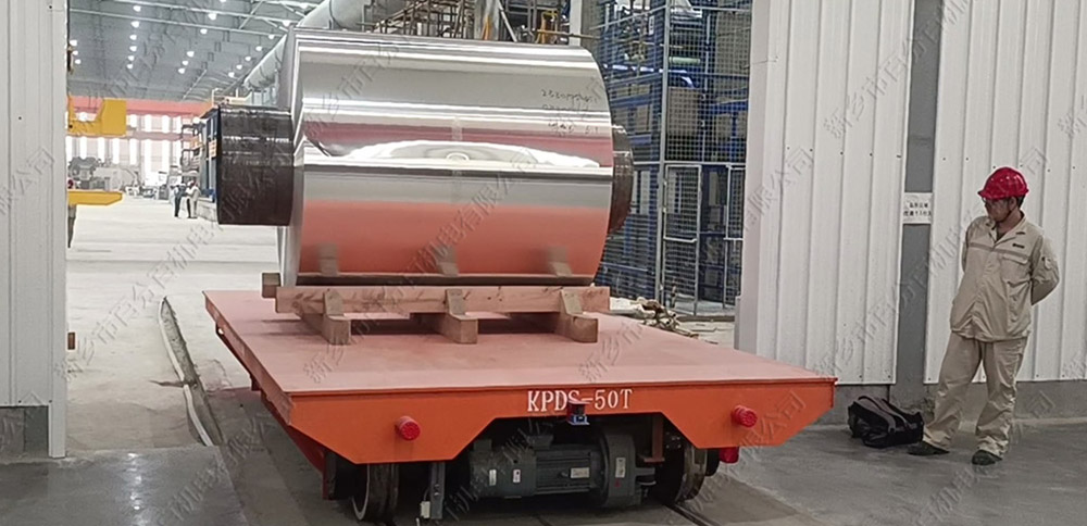 低壓軌道電動(dòng)平車1